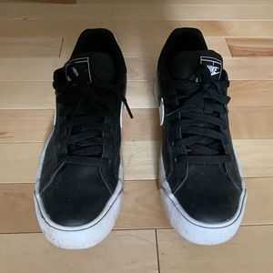 Nike Court Royale AC 7.5